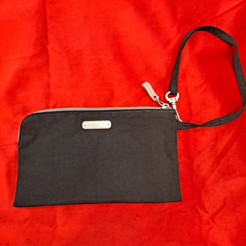 Baggallini Black Clutch with Silver Accents